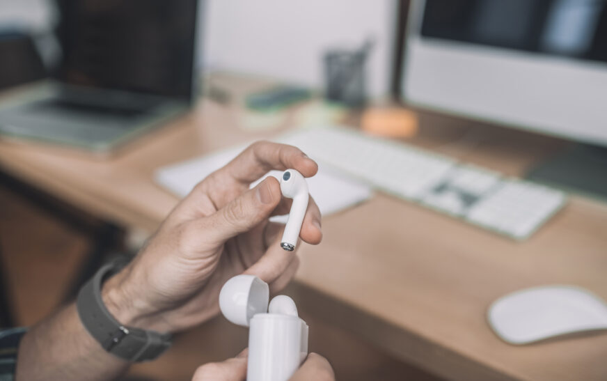 How to Connect AirPods to a Computer Easily