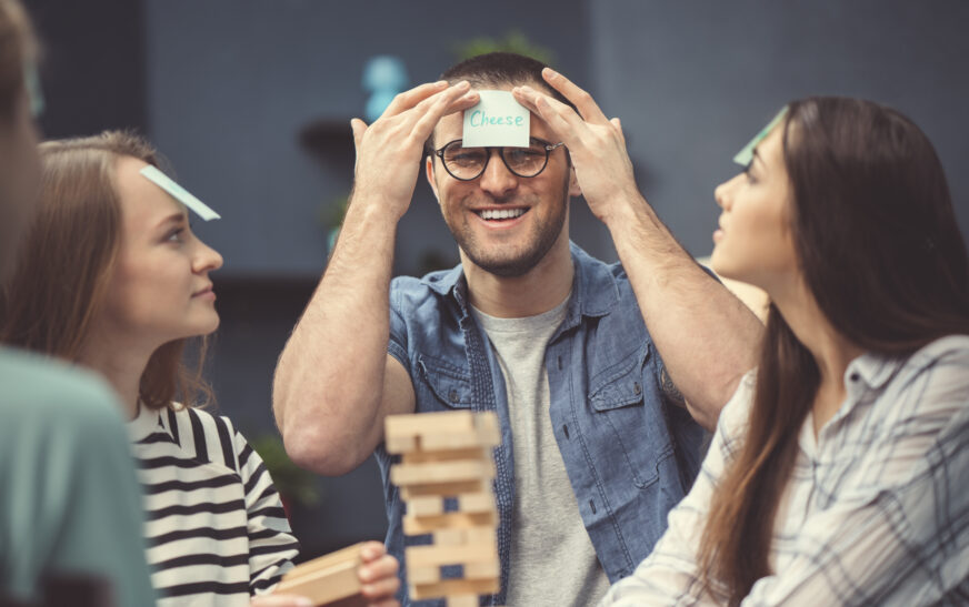 How to Challenge Your Friends with Quiz Games