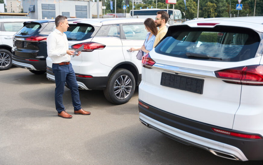 How to Choose Between SUV Sedan and Hatchback