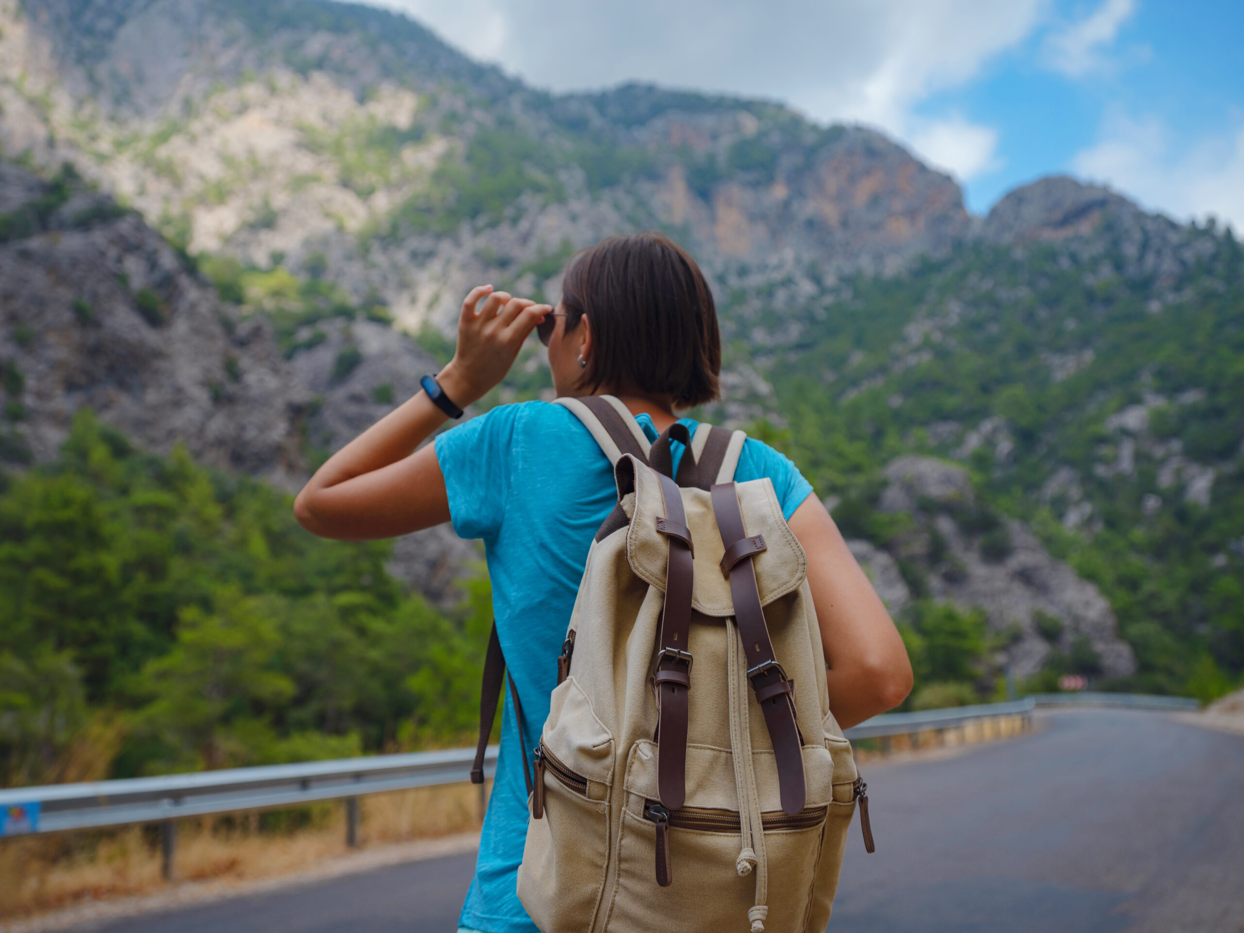 How to Stay Healthy While Traveling