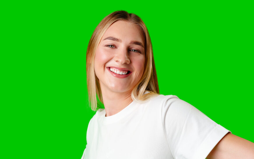 How to Use Green Screen Effects Easily